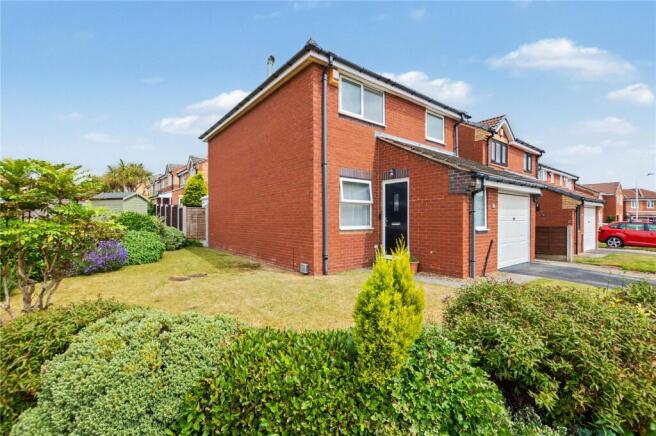 3 bed Detached for sale Image 11