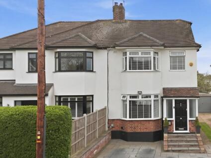 Edwards Close, Hutton, CM13
