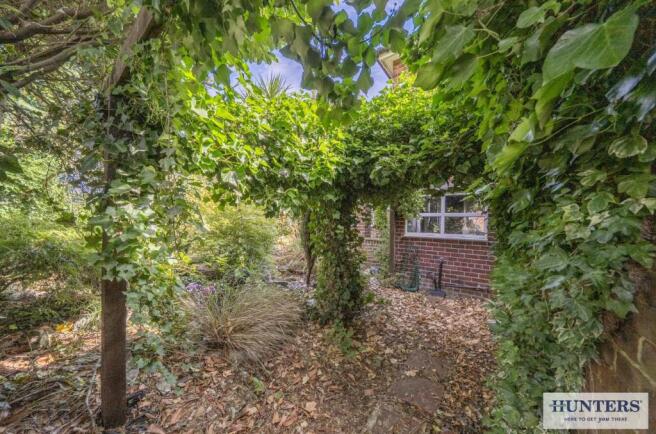 3 bed Semi-Detached for sale Image 12
