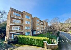 2, Barclay Mansions, St Valerie Road, Bournemouth BH2 6PF