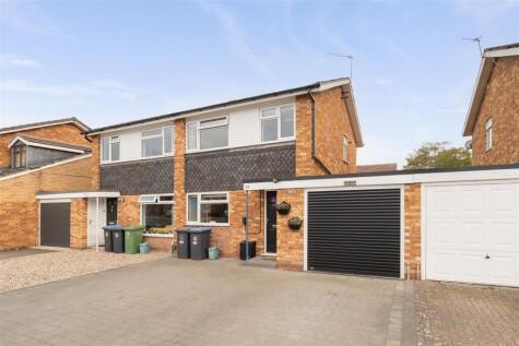Westfield Crescent, Wellesbourne, Warwick