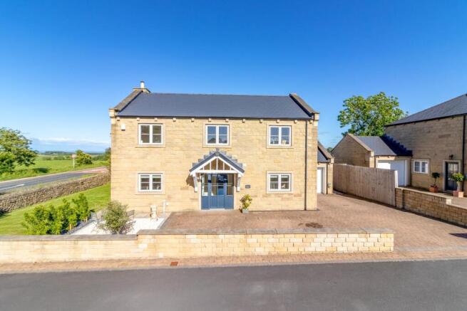 4 bed Detached for sale Image 12