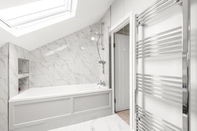 Bathroom (3).jpg