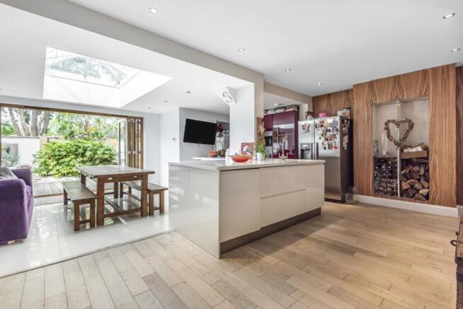 Kitchen/Dining