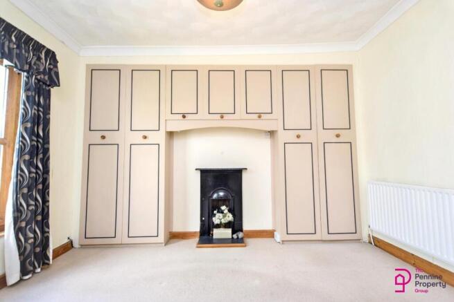 2 bed Terraced to rent Image 8