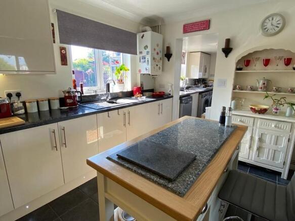 Open Plan Kitchen/ Dining Room