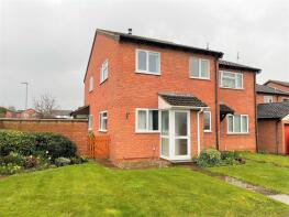 30, Woodrush Close, Taunton TA1 3XB