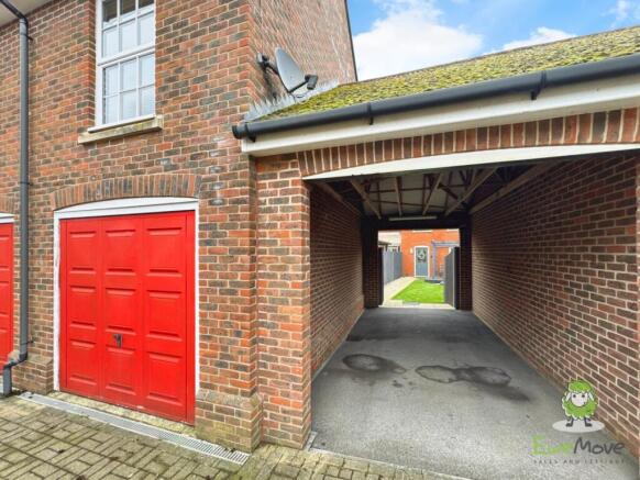 Garage & Carport