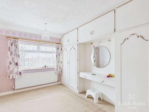 4 bed Semi-Detached for sale Image 8