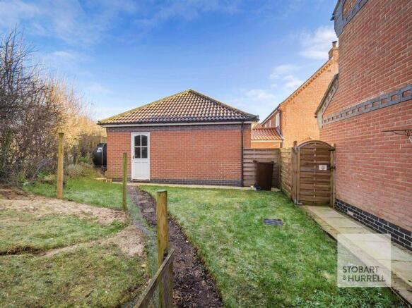 Side Garden &a...