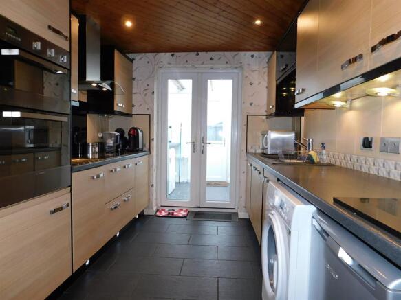 Kitchen 1