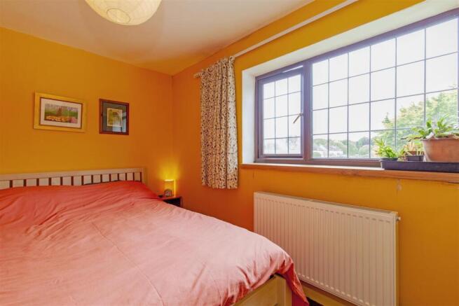 Bedroom 3-2.jpg