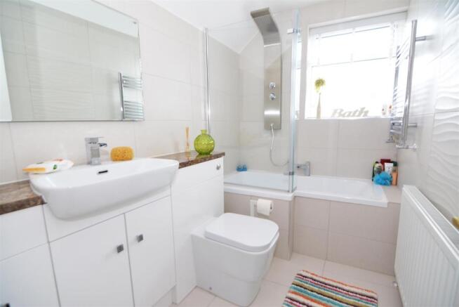 LUXURY BATHROOM