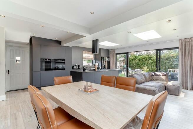 Living Dining Kitchen - F.jpg