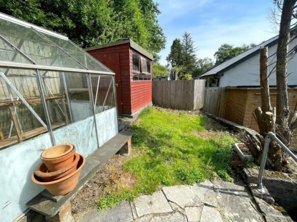 Rear Garden e.jpg
