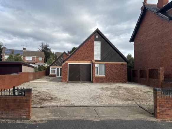 3-bed bungalow on Cedarwood,  Fox Road Whitwell, £315,000