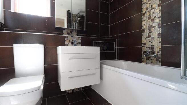 Main bathroom