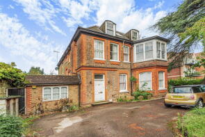 Flat 2, 126, Aldenham Road, Bushey WD23 2ET