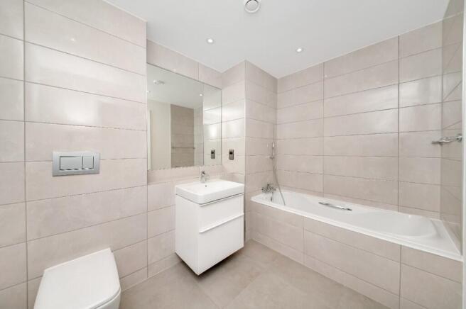 2 bed Retirement Property for sale Image 8