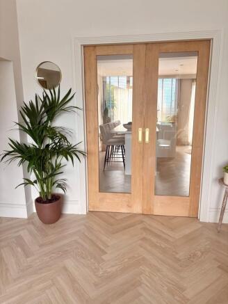 3 bed Terraced for sale Image 6