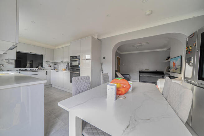 Kitchen/Dining