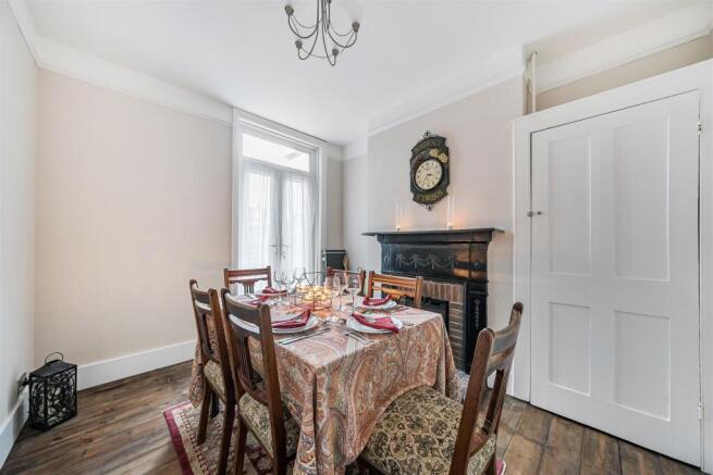 belmont dining room .jpg