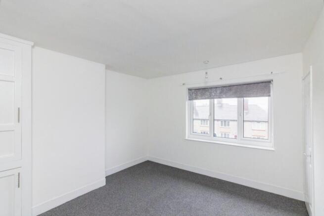 2 bed End of Terrace to rent Image 4