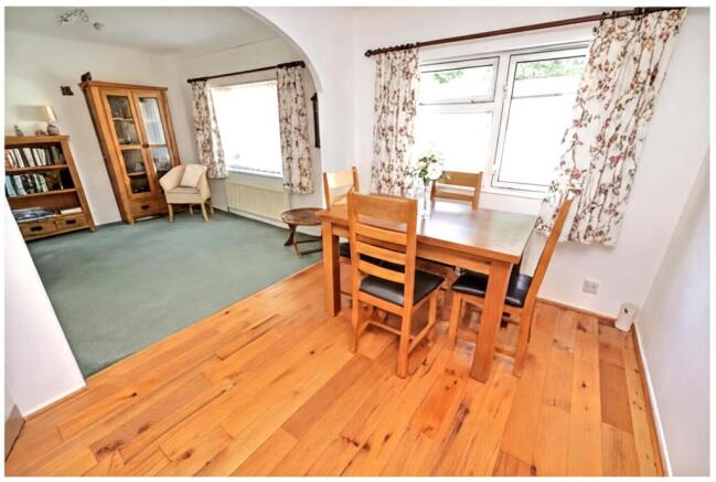 2 bed Park Home for sale Image 5