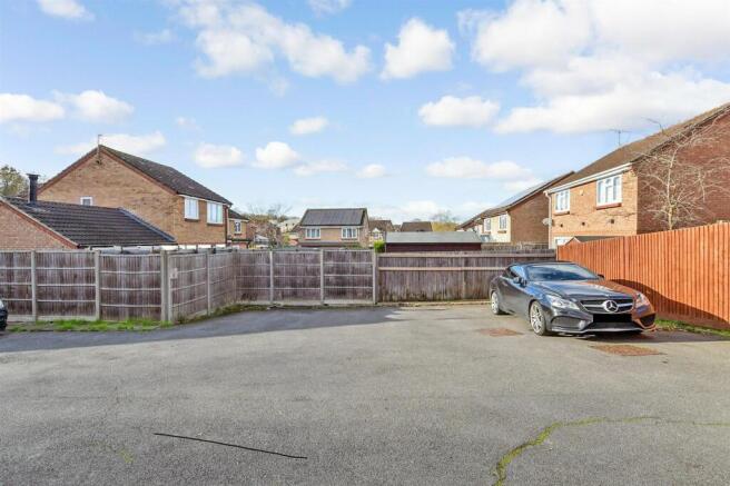 Driveway/Parking