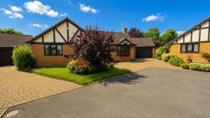 3, Thorpe Gardens, Hawkwell SS5 4EE
