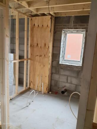 3 bed Semi-Detached to rent Image 11