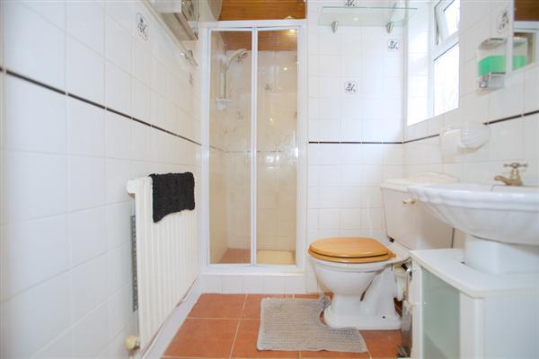 Annex Shower Room