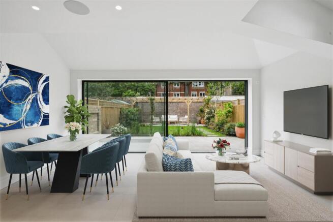 FOR SALE - Wavendon Avenue, W4