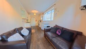 Basement Flat, 3, Brading Road, Brighton BN2 3PE
