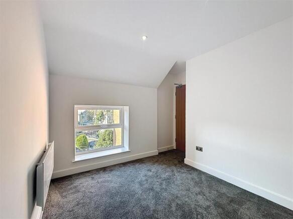 2 bed Apartment for sale Image 9