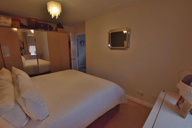 3 bed Semi-Detached for sale Image 10