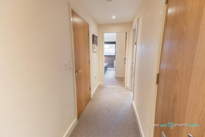 1 bed Apartment to rent Image 6