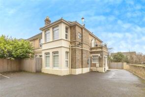 Flat 4, 19, Alumhurst Road, Bournemouth BH4 8EL