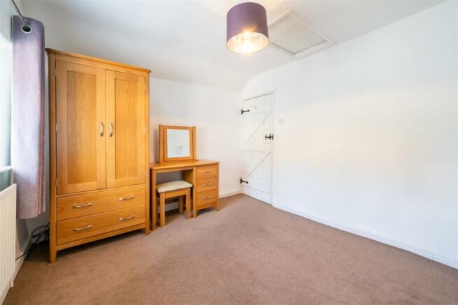 Bedroom 1-2.jpg