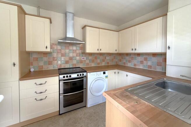 2 bed Semi-Detached Bungalow for sale Image 5