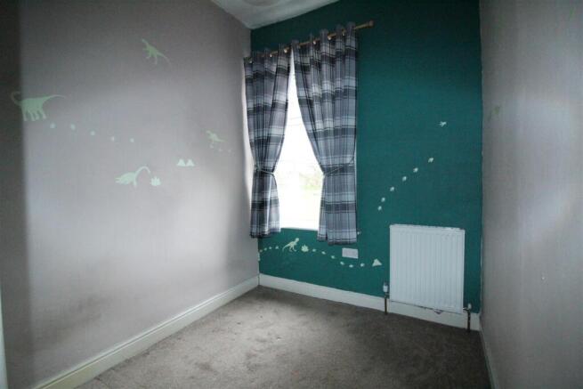 Worthing Head Road, Wyke, Bradford photo 5
