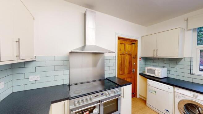 17-Wilkinson-Street-kitchen 2020 pic 3.jpg