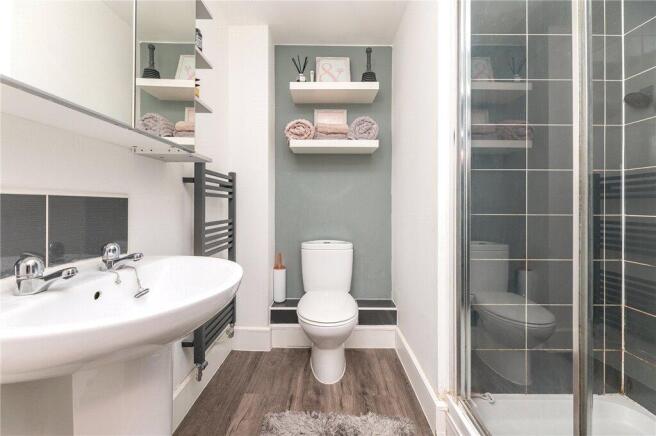 Master En-Suite