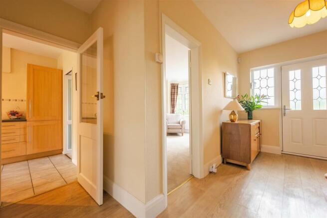 30 Longdale Lane-02.jpg