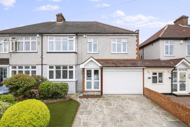 5 Bedroom Semi Detached House for Sale