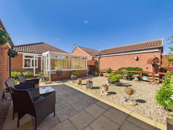 3 bed Detached Bungalow for sale Image 10
