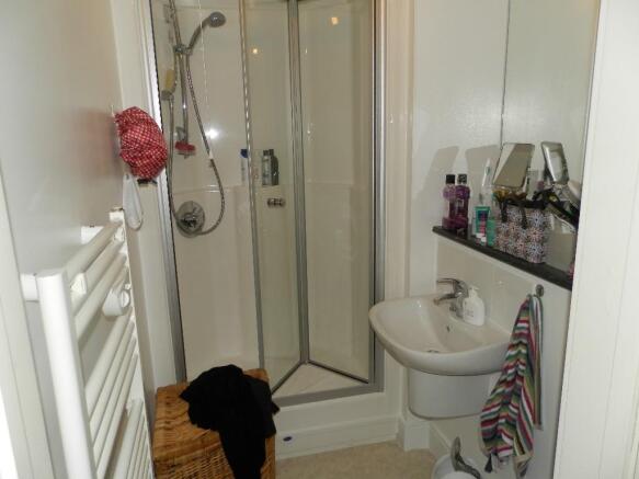 EN SUITE