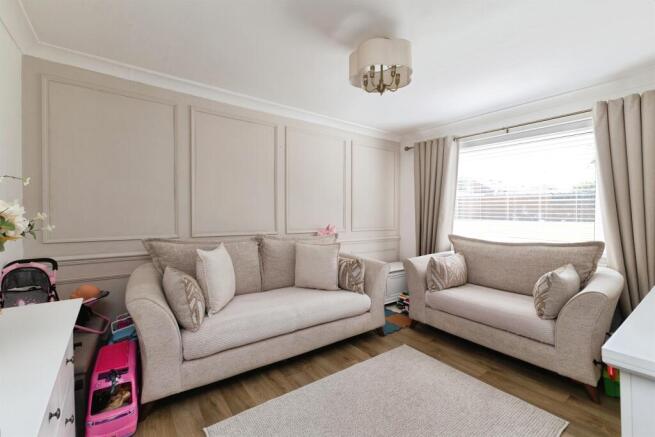 3 bed Terraced for sale Image 7