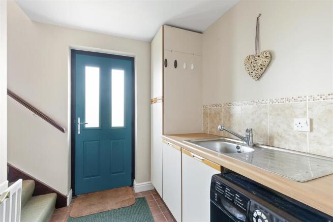 5 bed House for sale Image 10