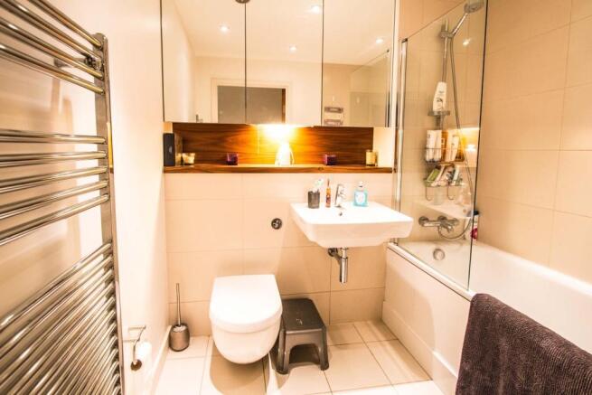 Bathroom.jpg